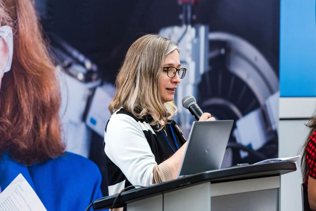 8 Womens Nait Confrence 72